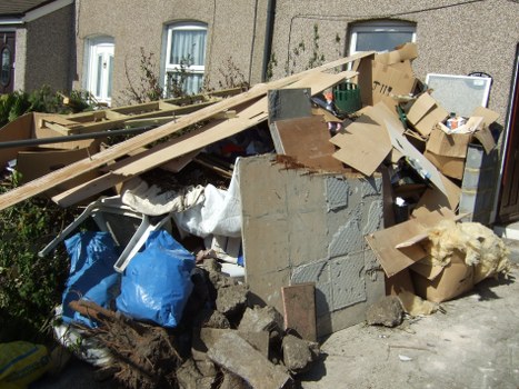 Environmentally responsible disposal during garage clearance